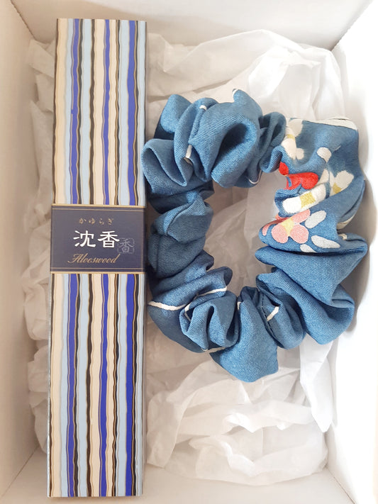 GIFT SET Japanese incense sticks- Aloeswood & vintage kimono silk scrunchie