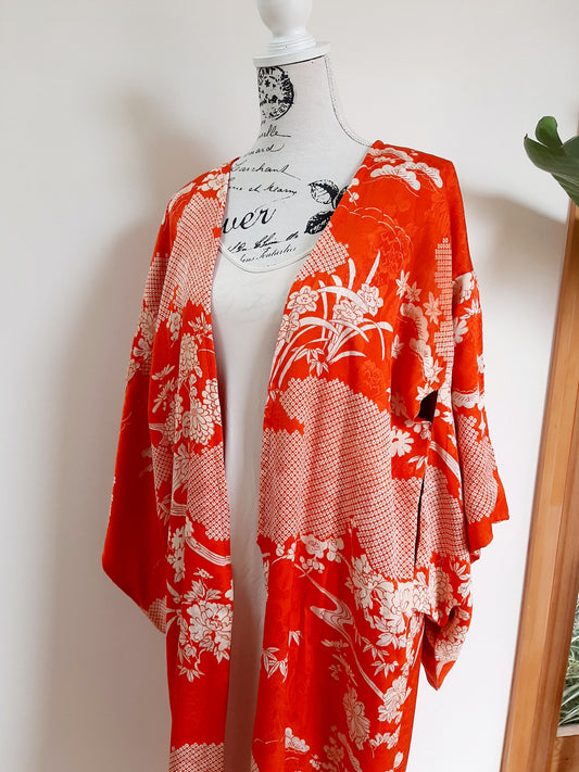 Vintage kimono silk robe/long cardie