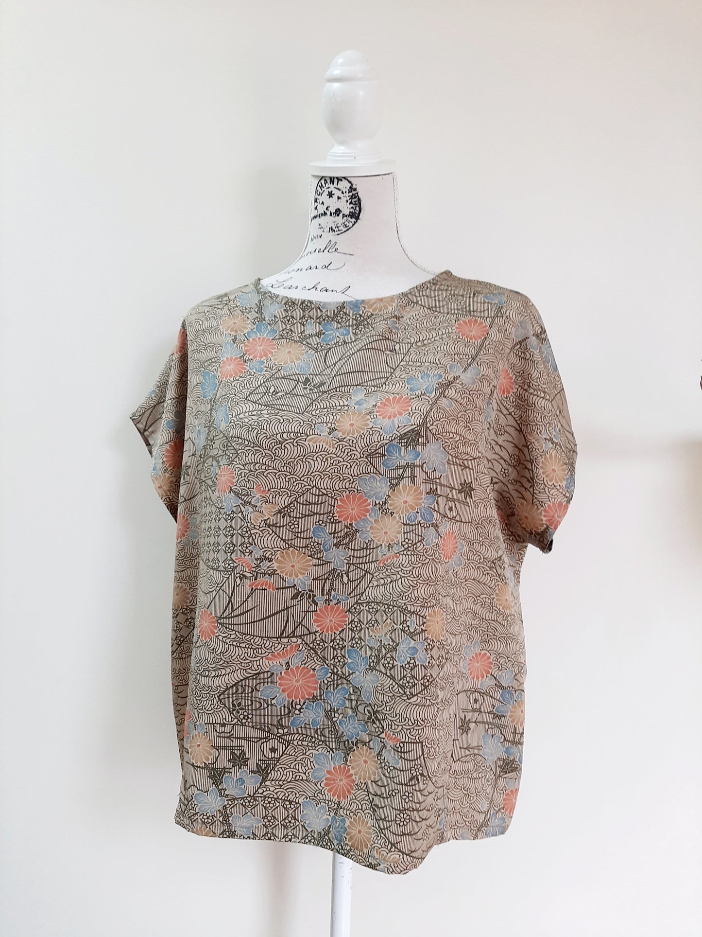 Vintage kimono silk top