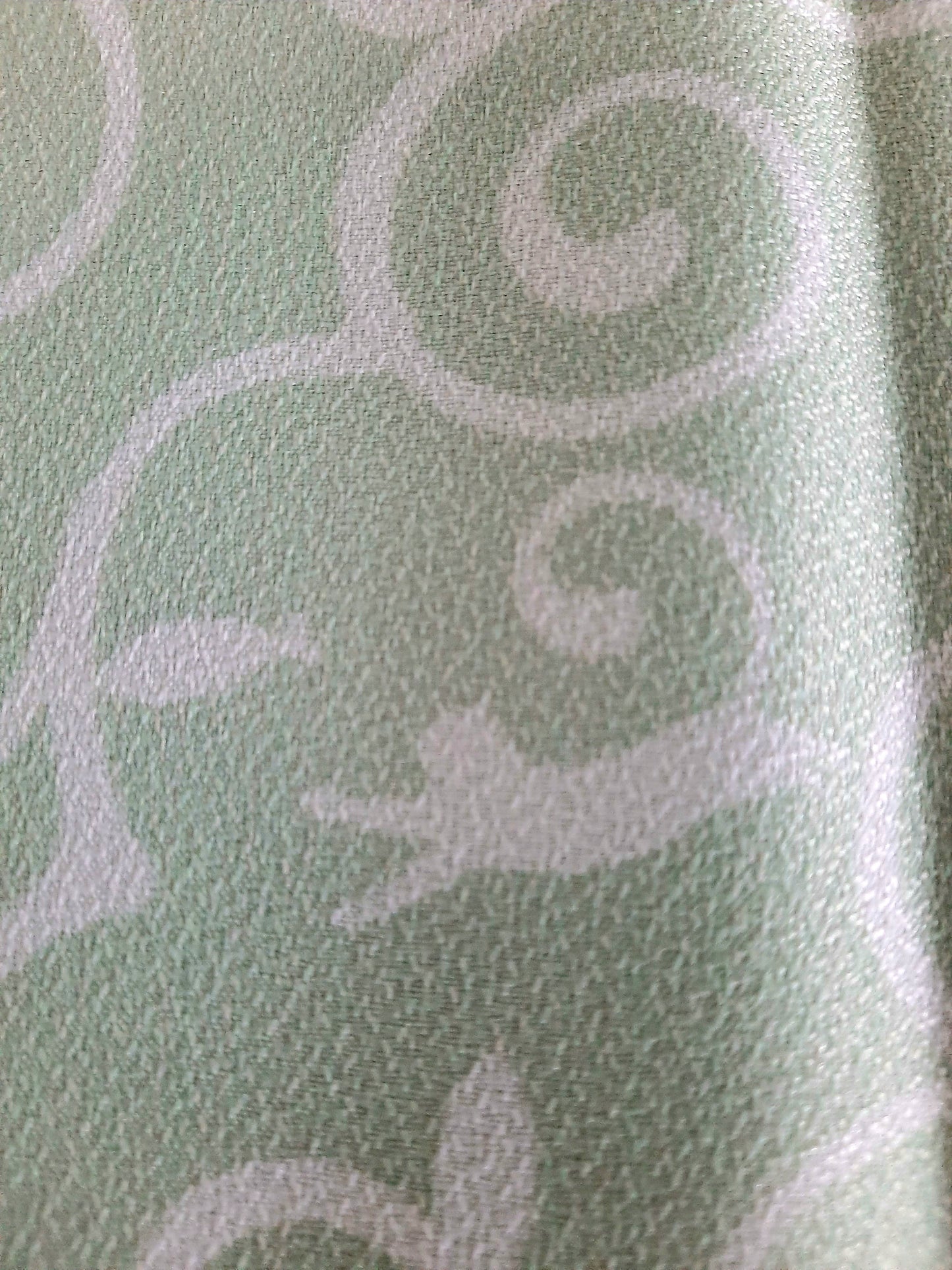 A pair of Furoshiki cloth (B)