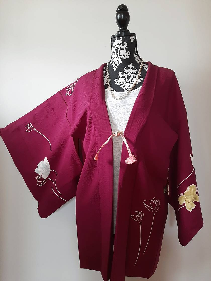 Haori, Japanese Haori, popular Vintage Haori, Silk Haori, short kimono, kimono jacket, dark pink kimono, peacock feathers