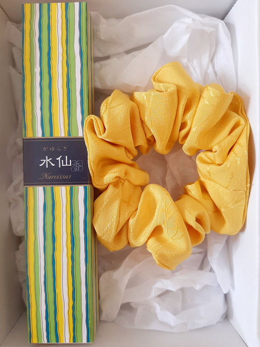 GIFT SET Japanese incense sticks- Daffodil & vintage kimono silk scrunchie