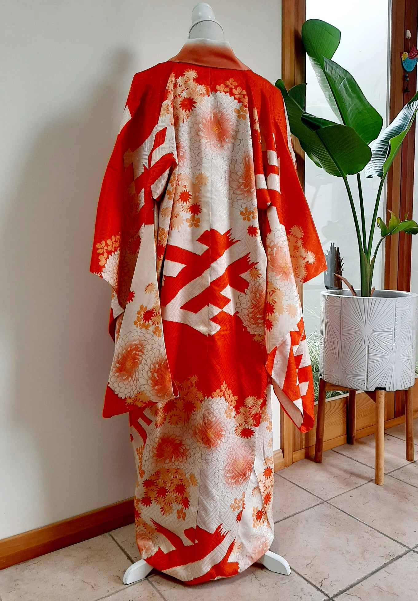 Vintage kimono silk robe/long cardie