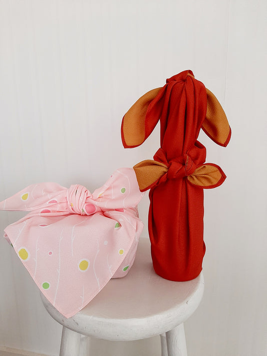 A pair of Furoshiki cloth (C)