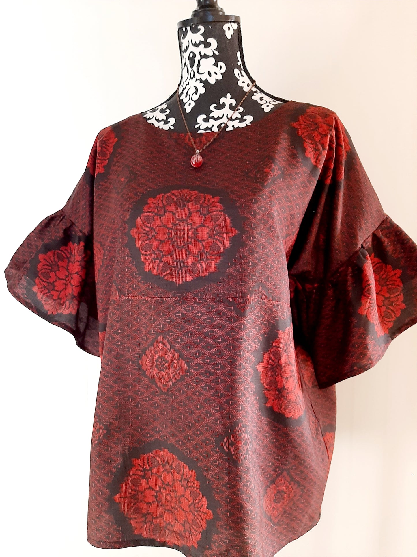 Vintage kimono silk top with frilled sleeves