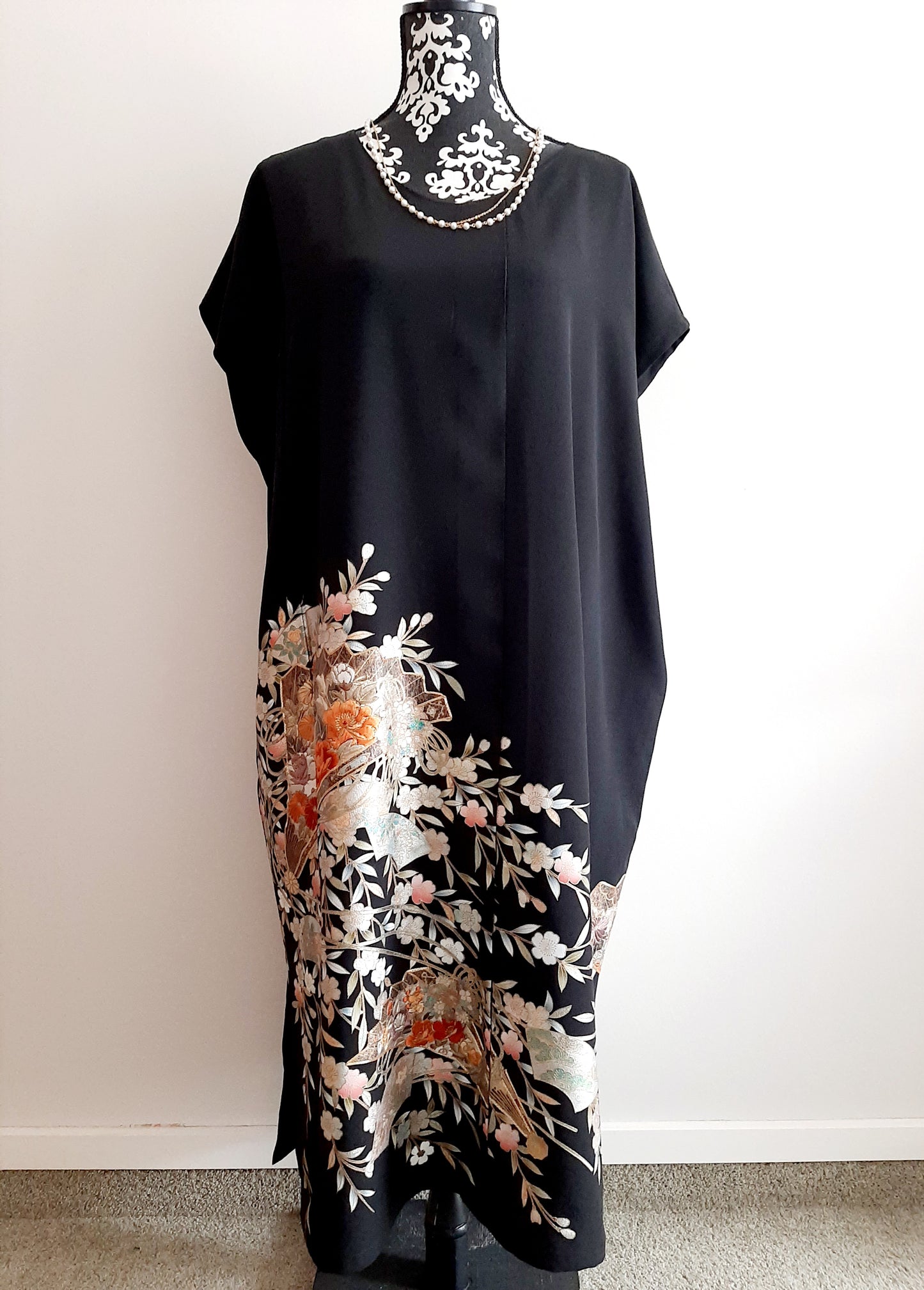 Side slits vintage kimono silk tunic dress