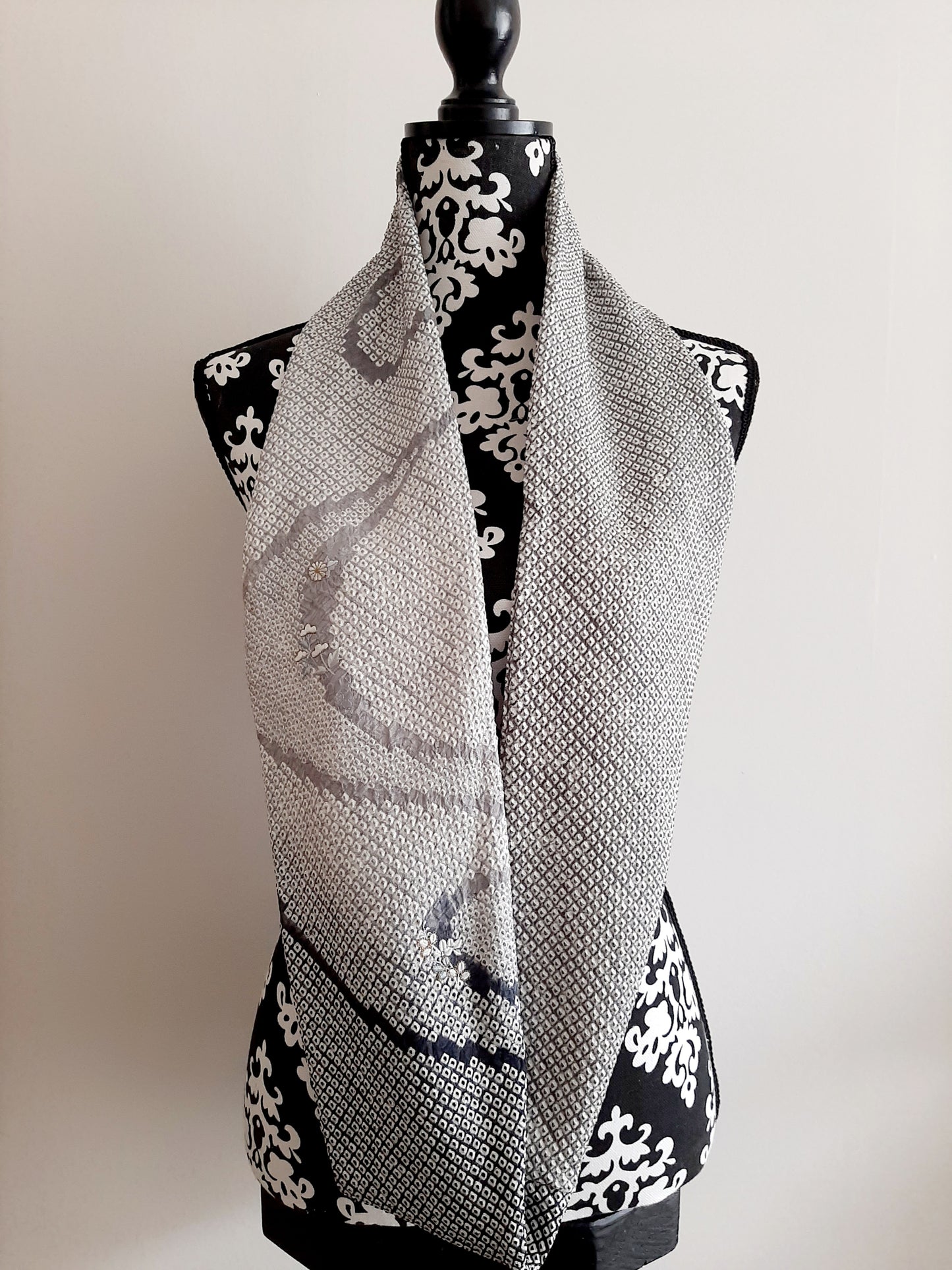 Vintage kimono silk snood