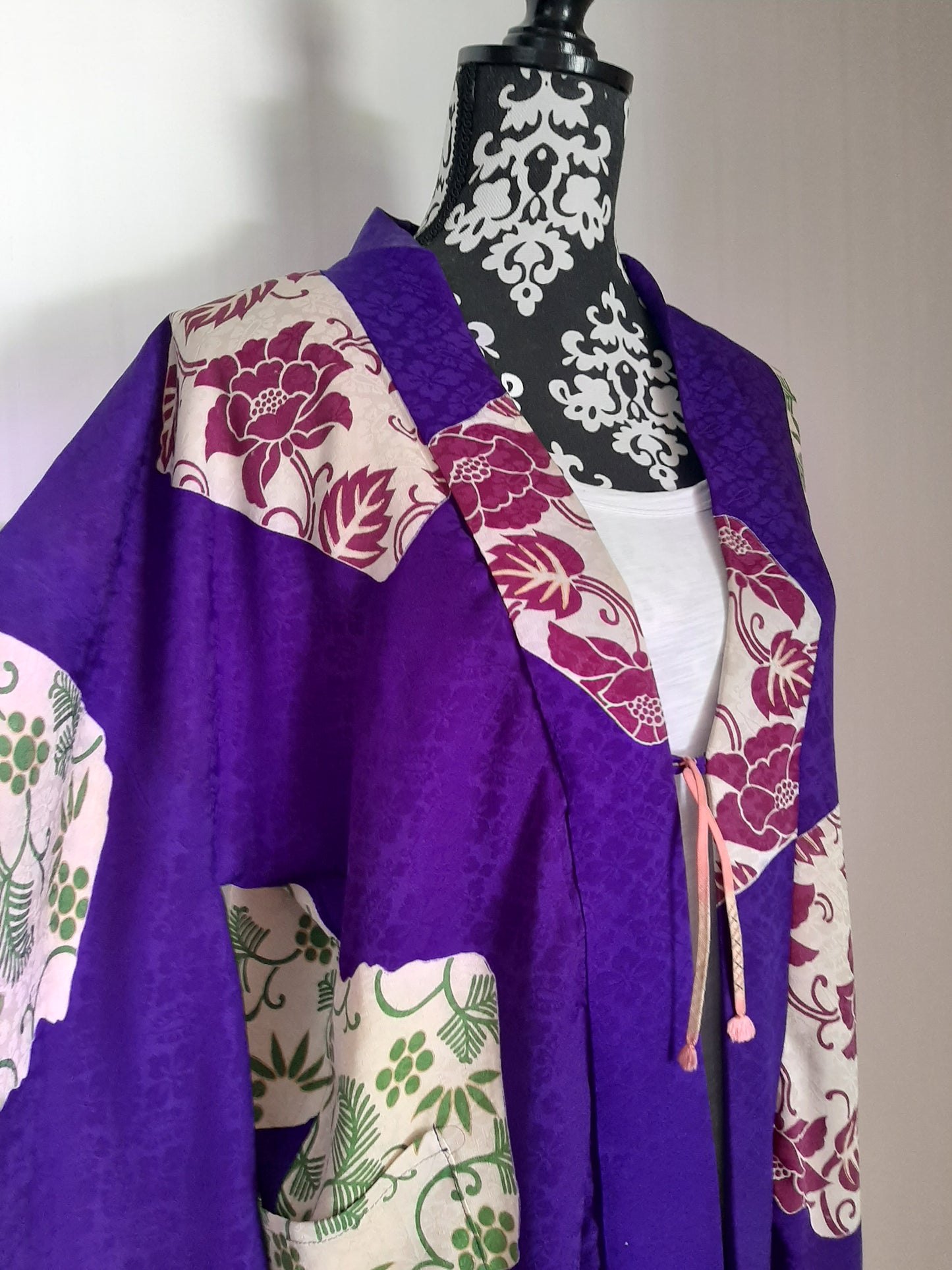 Vintage kimono silk long cardie/robe