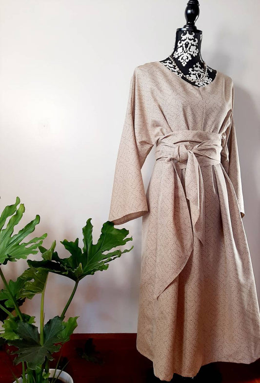 Vintage kimono silk dress with wide sash belts