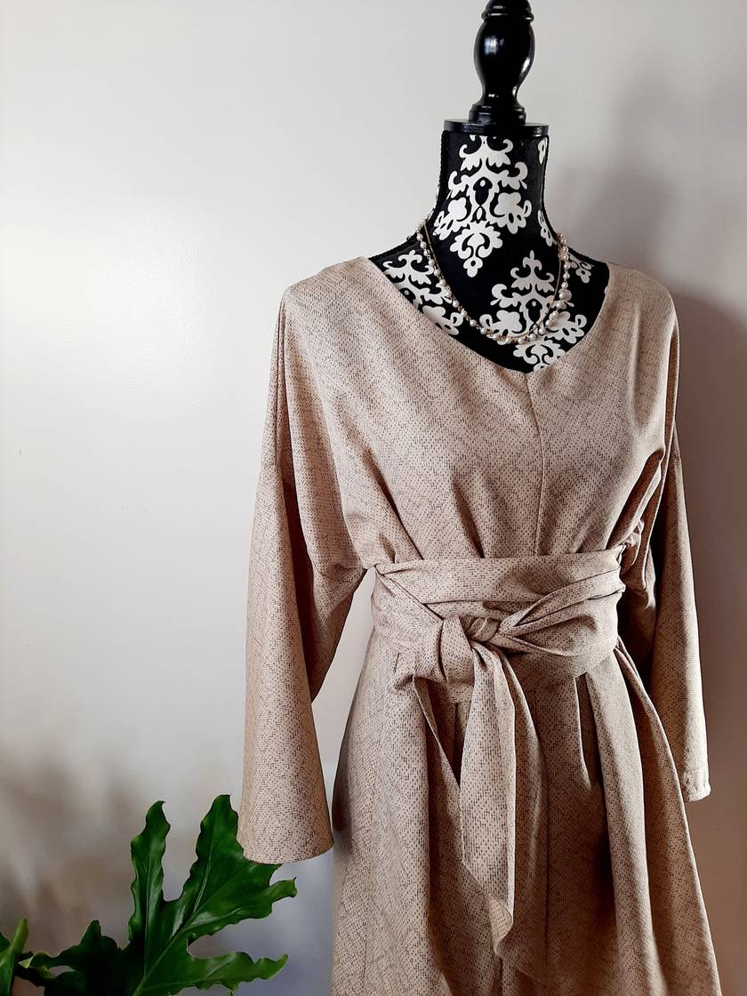 Vintage kimono silk dress with wide sash belts